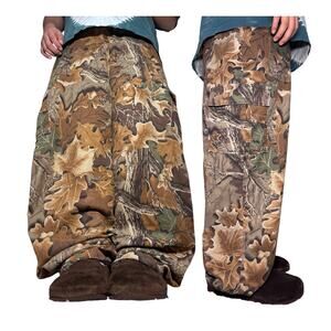 Y2k Camo BAGGY Mens jeans Size 46x32 skater Type
